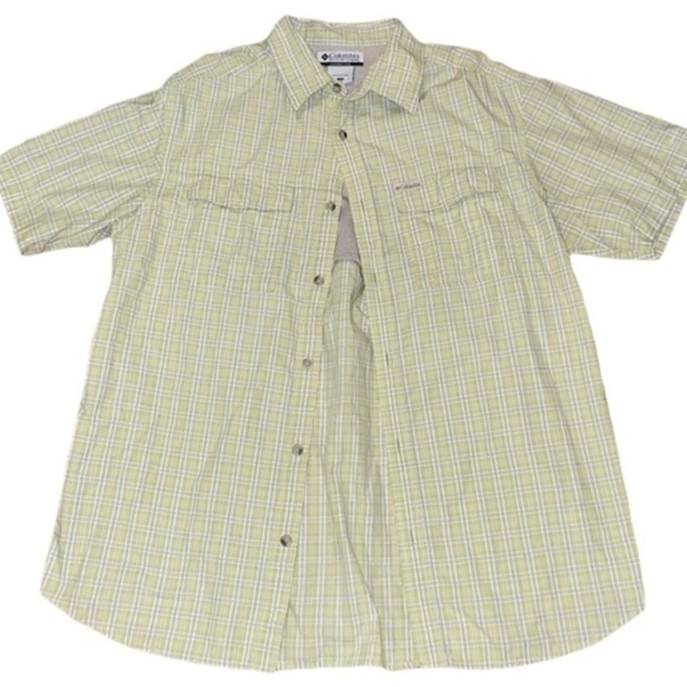 Columbia button up short sleeve size large